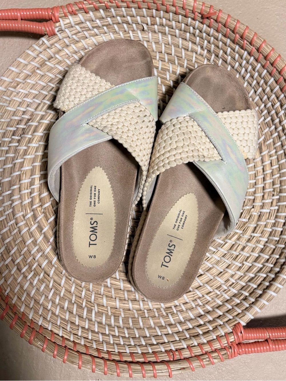 TOMS Women's Iridescent Cream Crossband Slide Sandals
